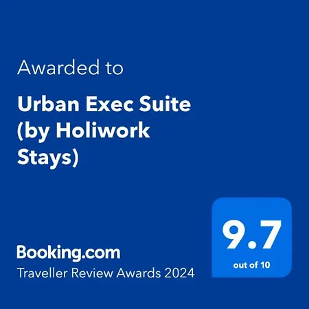 Urban Exec With Free Gym Pass And Full Office Setup Lejlighed *