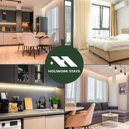 Apartment Urban Exec With Free Gym Pass And Full Office Setup *