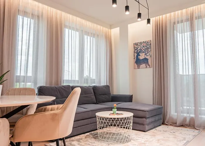 Urban Exec With Free Gym Pass, Full Office Setup And Designated Parking Space Apartament *