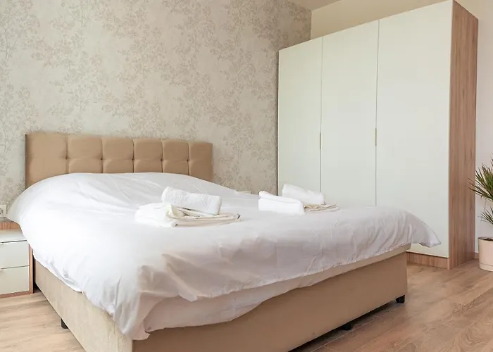 Urban Exec With Free Gym Pass, Full Office Setup And Designated Parking Space * Płowdiw