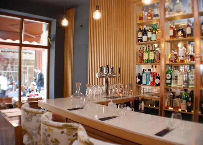 Urban Exec With Free Gym Pass, Full Office Setup And Designated Parking Space Apartament Płowdiw