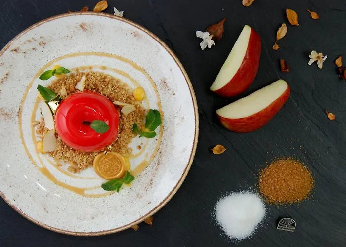 Apartament Urban Exec With Free Gym Pass, Full Office Setup And Designated Parking Space Płowdiw